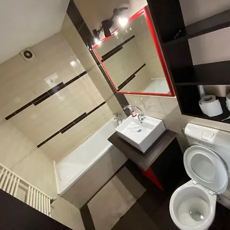 Secret House Apartment *