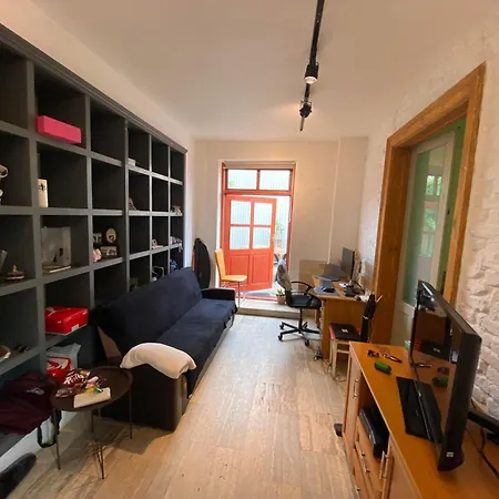 Secret House Apartment *